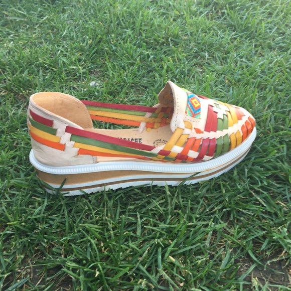 Ladies Closed Toe Authentic Mexican Leather Sandal - Picture 4 of 6